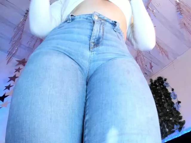 flylia01 from BongaCams