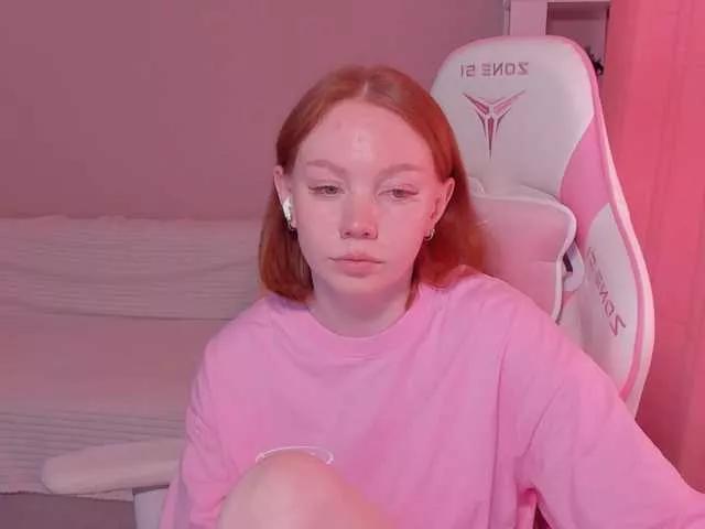 Foxxii from BongaCams