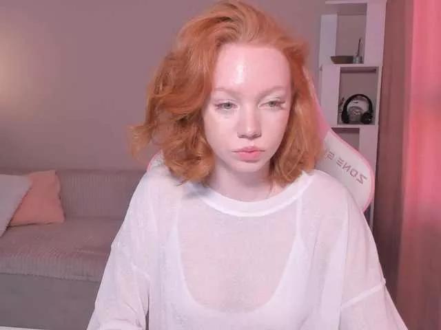 Foxxii from BongaCams