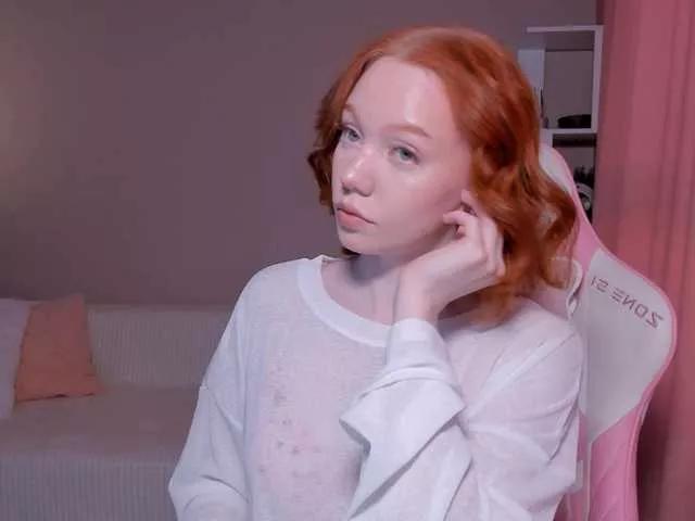 Foxxii from BongaCams