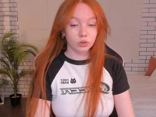 Foxxii from BongaCams