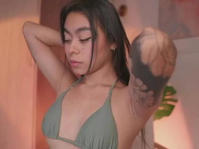 GigiLee from BongaCams