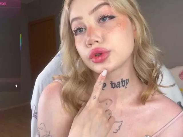 Hanna-CryBaby from BongaCams