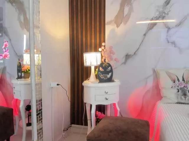 hannahill69 from BongaCams