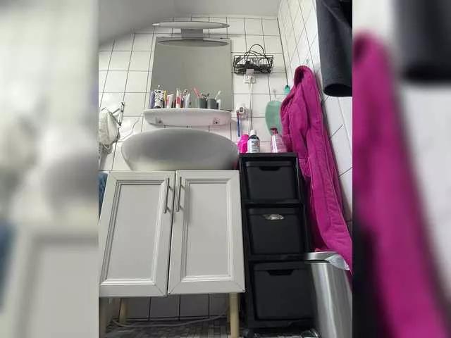 Photos of Hanny-ynnaH from BongaCams is Freechat
