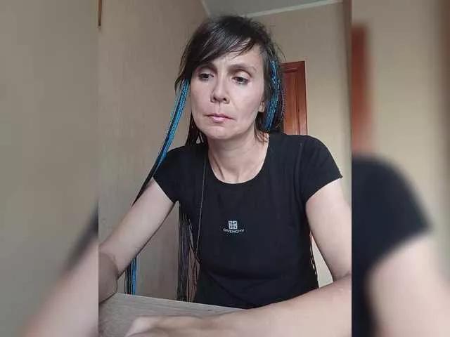 Hellenalonenochka webcams show profile image 