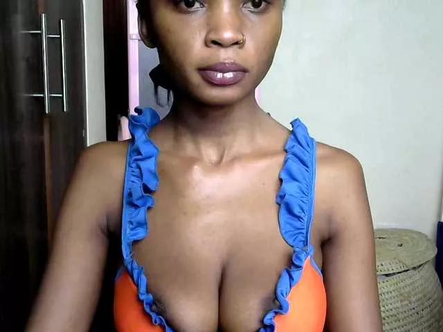 hippyshanice from BongaCams