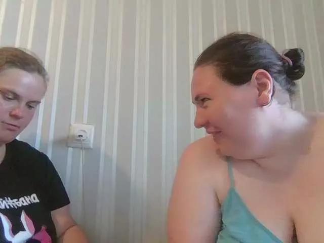 HollyXEva from BongaCams