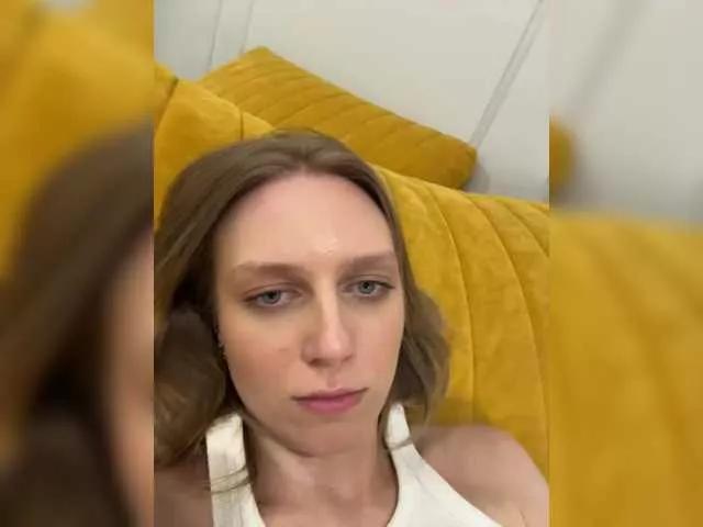 HotWillow webcams show profile image 