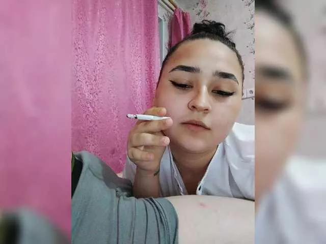Hozainmyyyrki webcams show profile image 