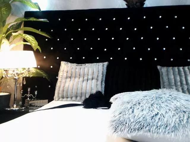 InannaIshtar1 from BongaCams