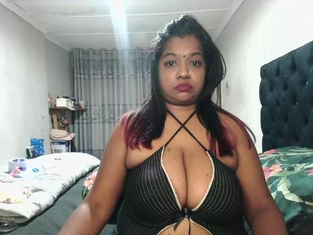 Indianmayaxoxo from BongaCams