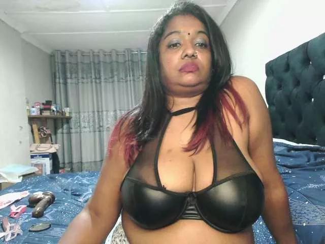 Indianmayaxoxo from BongaCams