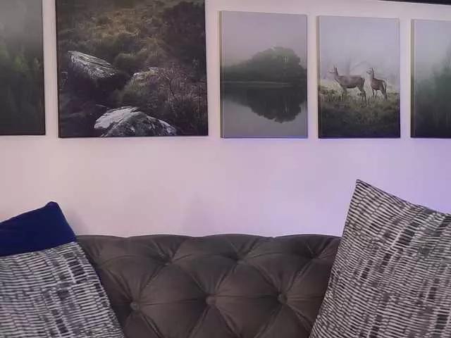 IndyLyss webcams show profile image 