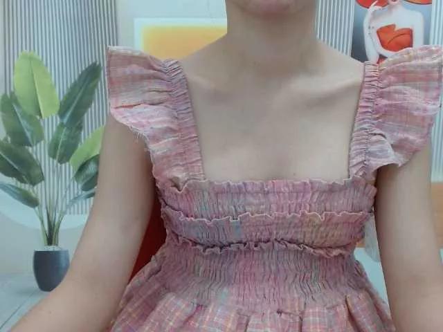 inHI from BongaCams