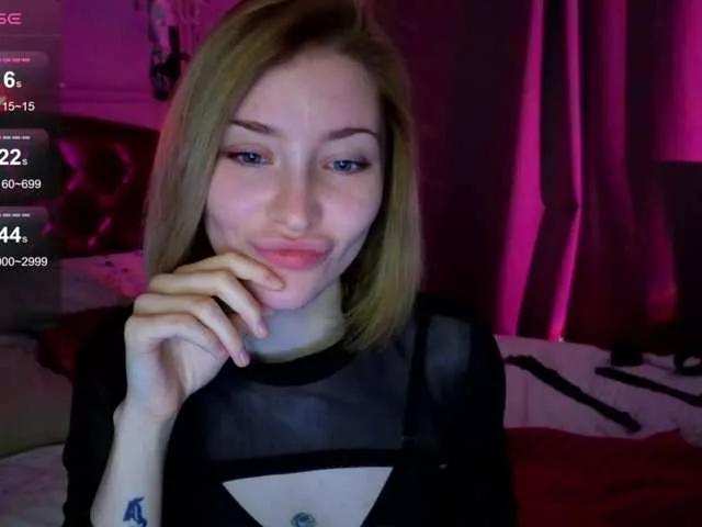 innerbloom from BongaCams