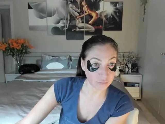 IrinkaGata from BongaCams