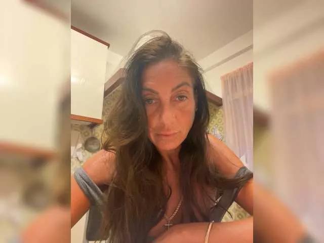 IrinkaGata from BongaCams