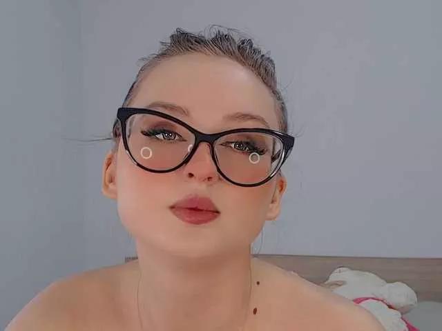 irisachka from BongaCams