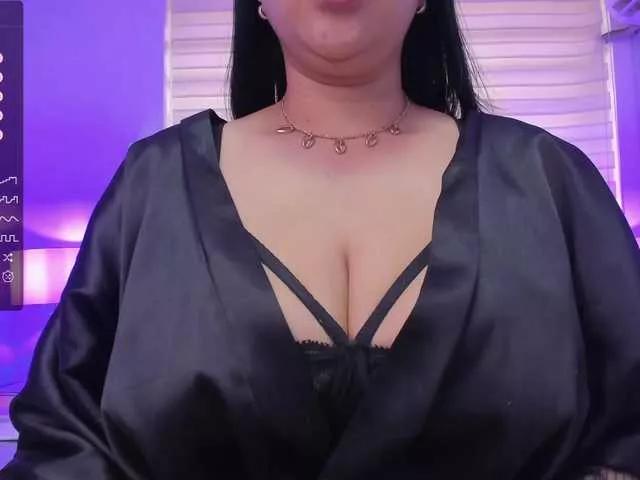 IrisEvans from BongaCams