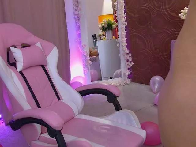 IrisMonn from BongaCams