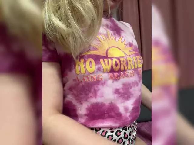 Isilib-kisa from BongaCams
