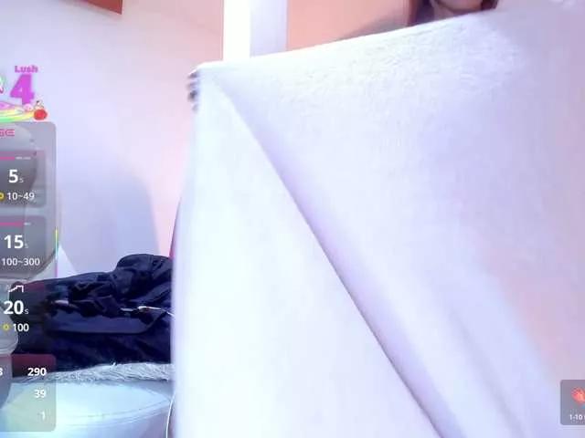 ivi-lopezz from BongaCams