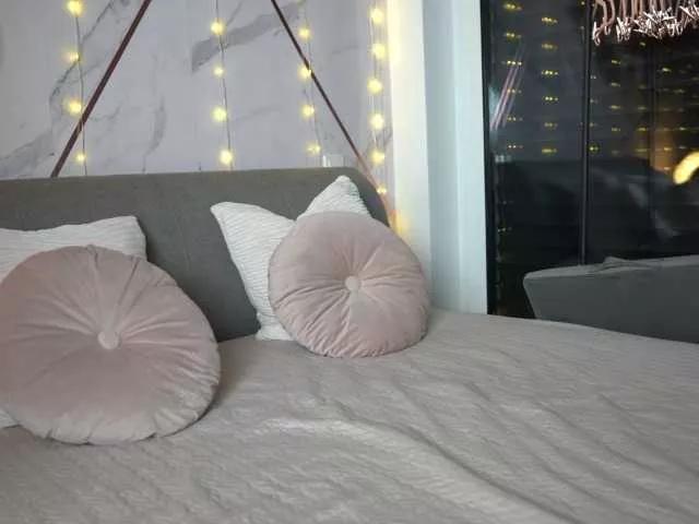 JayJayPink from BongaCams