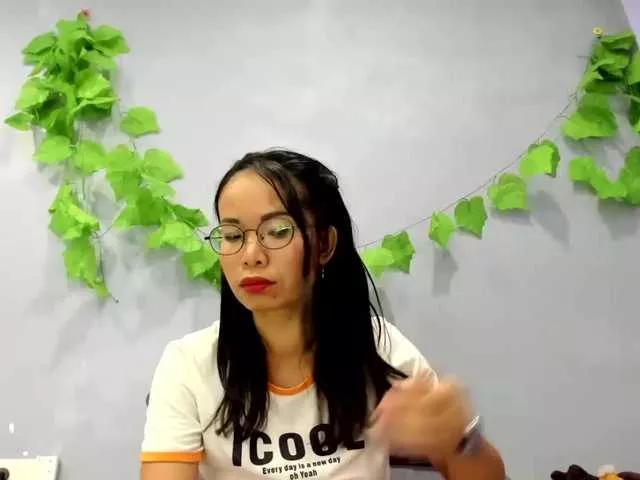 jennyloveley from BongaCams