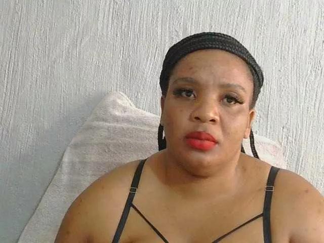 JuicyLucyxx webcams show profile image 