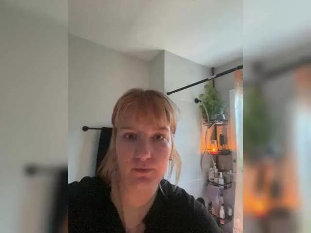 JuniperLenora webcams show profile image 
