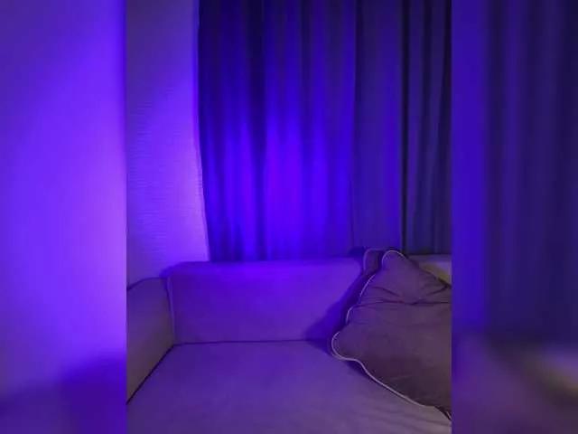 Karamelikaa from BongaCams