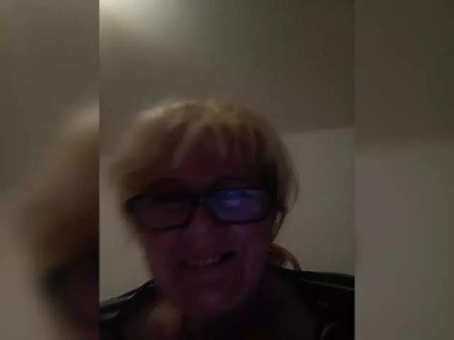 KASANDRABOLOSHKA webcams show profile image 