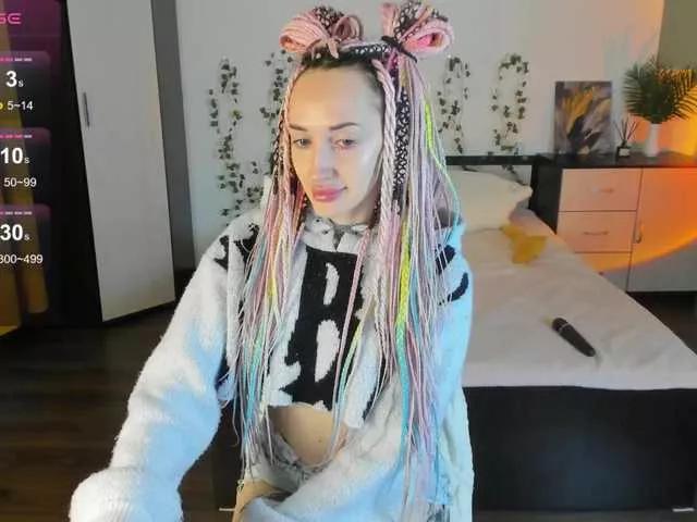KellyJacksoon from BongaCams