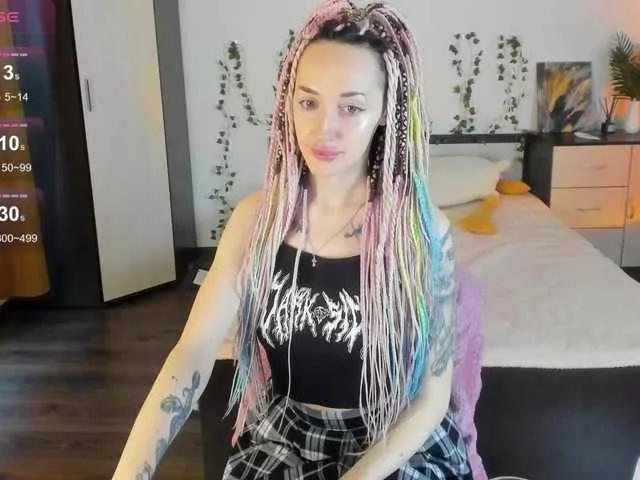 KellyJacksoon from BongaCams