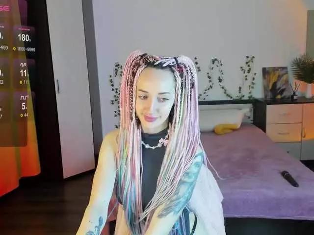 KellyJacksoon from BongaCams