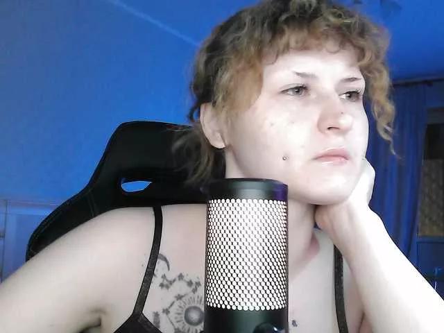 kiki001100 from BongaCams
