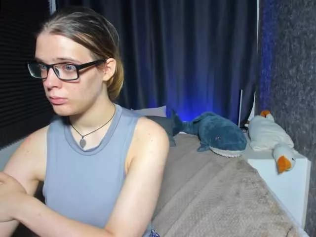 KIKIKrash webcams show profile image 