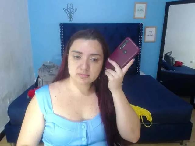 kinky-redhead18 from BongaCams