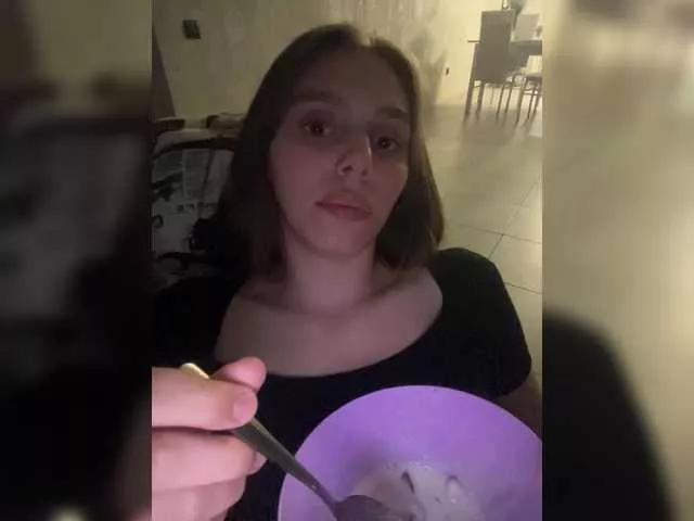 KisaZlo webcams show profile image 