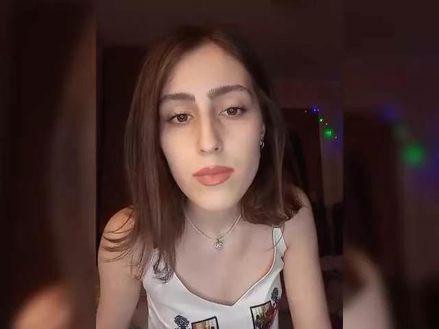 kiska-kira from BongaCams