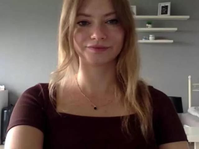 kissMillie from BongaCams