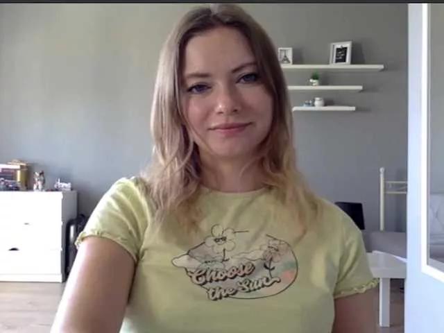 kissMillie from BongaCams