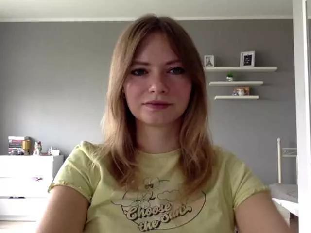 kissMillie from BongaCams