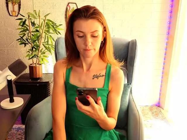 KristinaMoonx webcams show profile image 