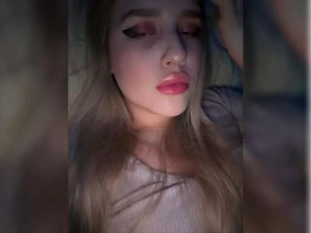L0lly-D0lly from BongaCams