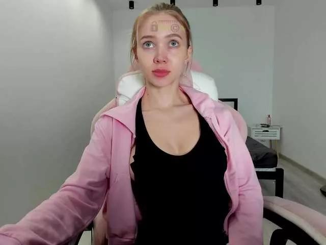 ladayy from BongaCams