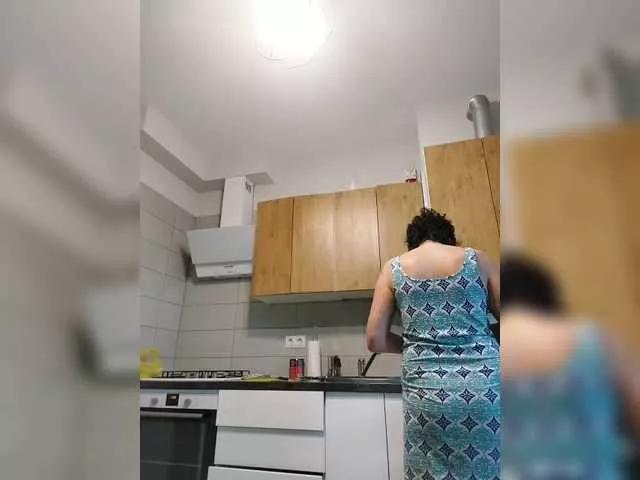 LaliaMia from BongaCams