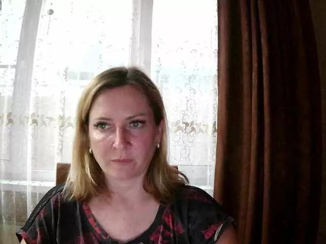 Lalie from BongaCams