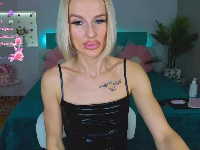 lana-sweetie from BongaCams